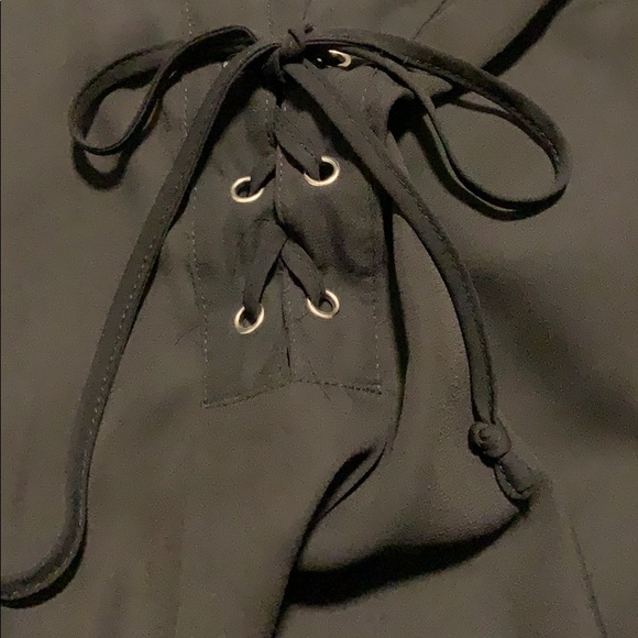 Polyester Black V-neck - Picture 2 of 2